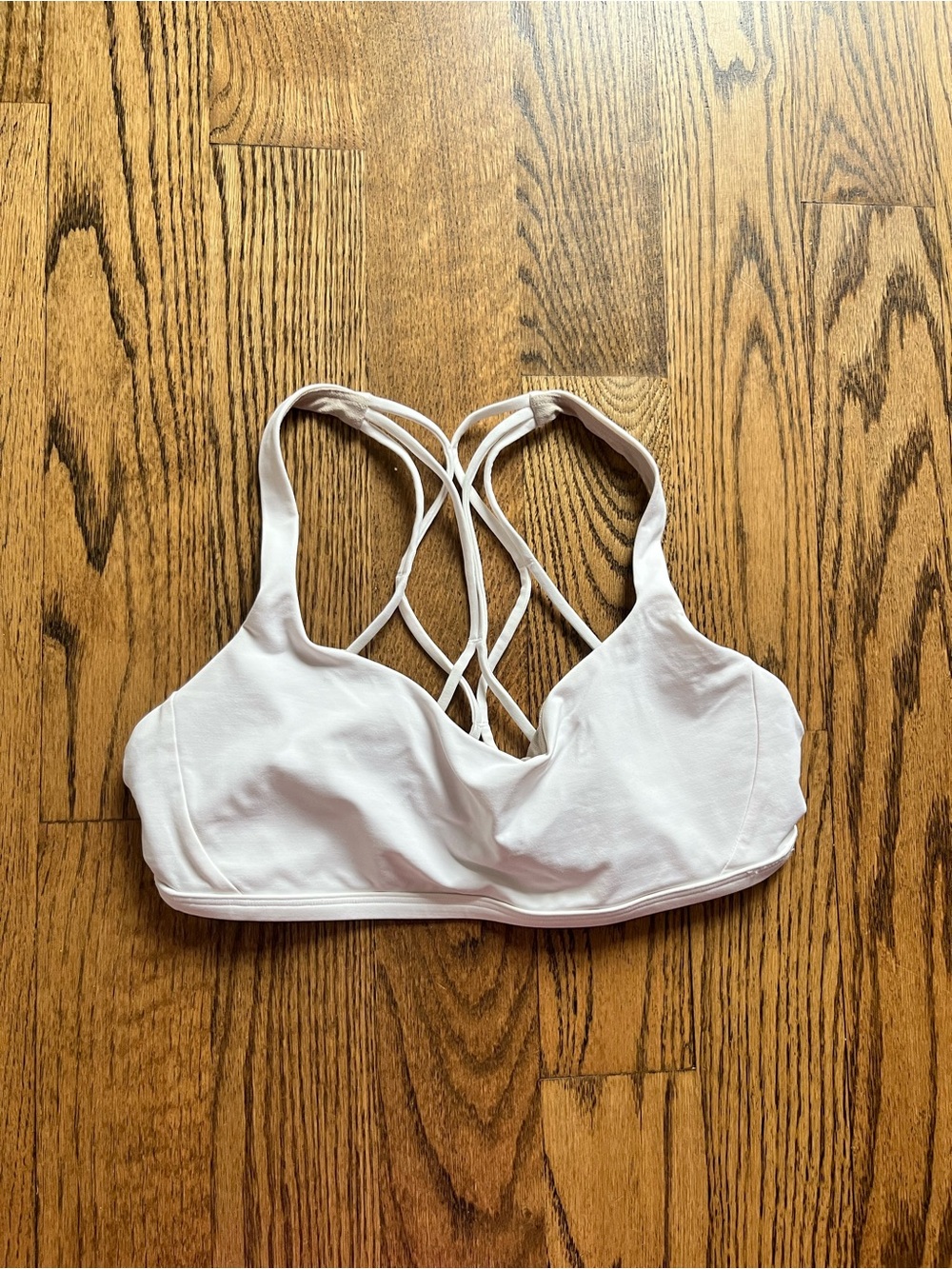 Lululemon white sports bra. Size 8. Like new.